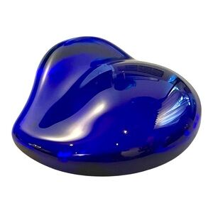 Tiffany & Co. x Elsa Peretti Blue Crystal Heart Paperweight